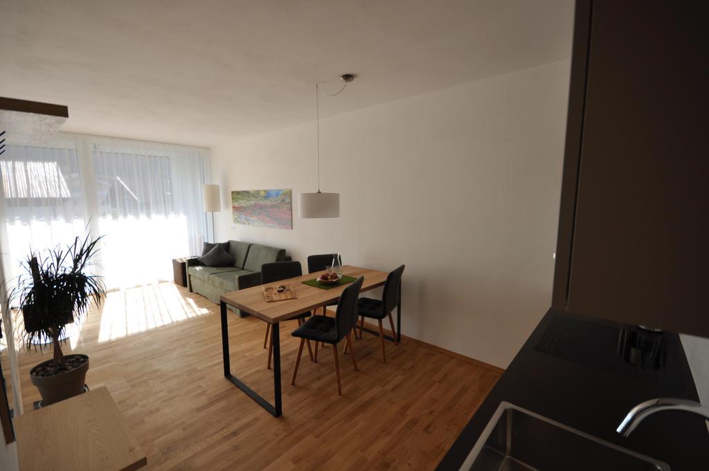 Alpenchalet Apartments パルチーネス エクステリア 写真