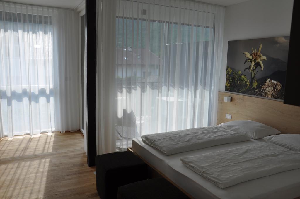 Alpenchalet Apartments パルチーネス エクステリア 写真
